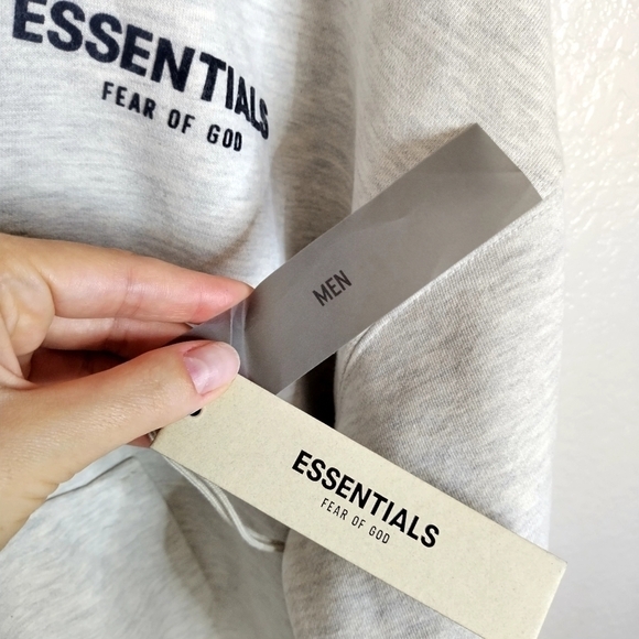 NWT Fear Of God Essentials Core Dark Oatmeal Hoodie Sz S - Picture 6 of 12